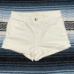 AMERICAN EAGLE super stretch hi-rise shortie size 10 white